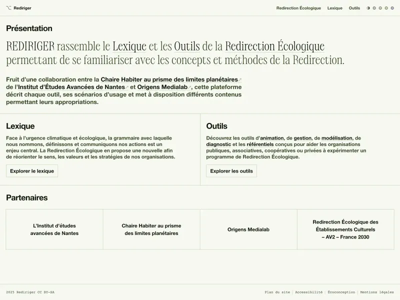 Screenshot of the Rediriger homepage in the light version of the "Thème fôret" colour scheme, using soft beige and green colors